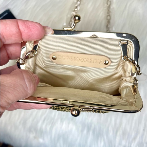 🔥RETRO🔥NWT BCBG Maxazria Mesh Gold Chain Cigarette Case Style Crossbody Bag - Picture 2 of 4